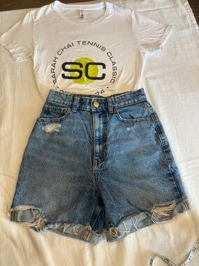🔥🔥Zara Light Blue High-Rise Distressed Denim Shorts